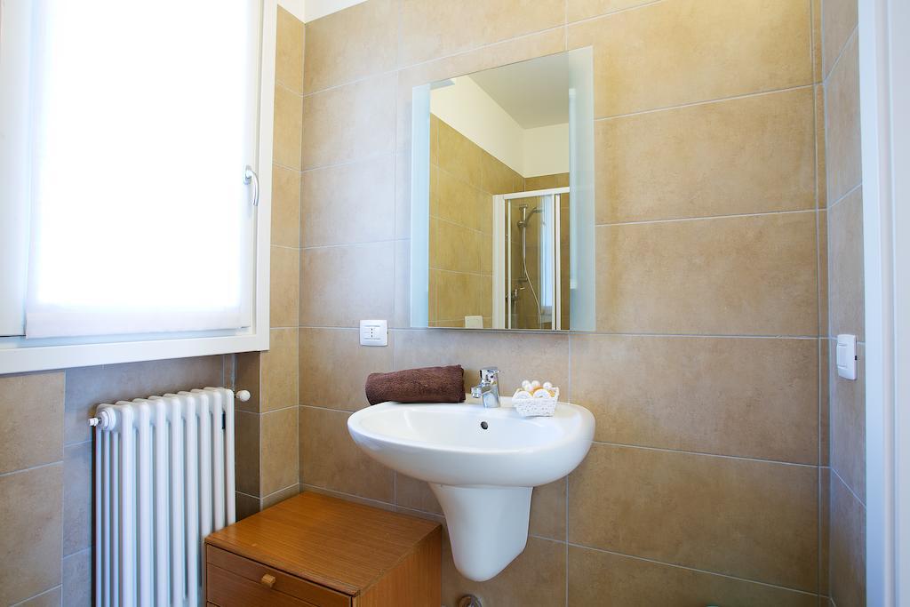 4 Village Centre Lenno Homes With Pool-By Italian Apartments Chambre photo