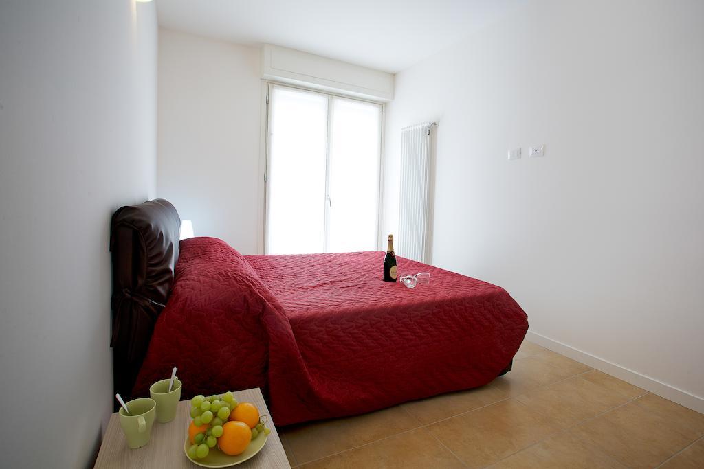4 Village Centre Lenno Homes With Pool-By Italian Apartments Chambre photo